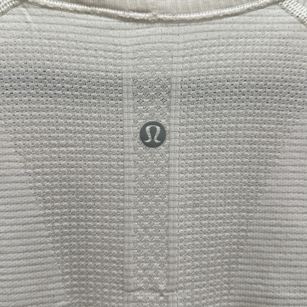 (6061) 🍋 LULULEMON RUN: Swiftly Tech Short Sleeve Crew Sz 10 **LOVED - Picture 10 of 10
